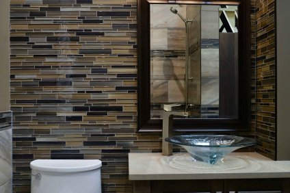 Linear Glass Stone Blend Bathroom Wall