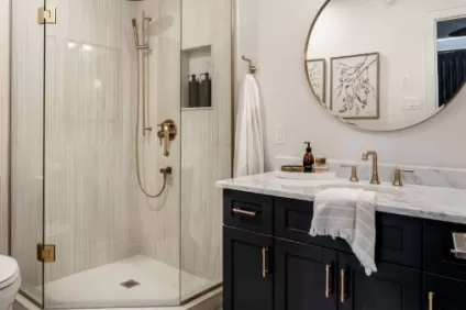 Beautiful Neutral-Toned Bathroom