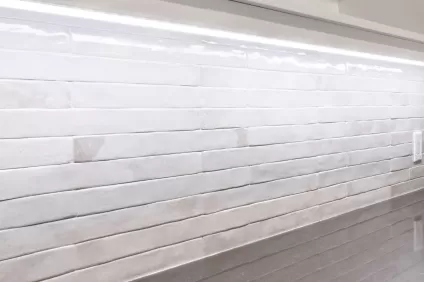 Alto Bianco Backsplash