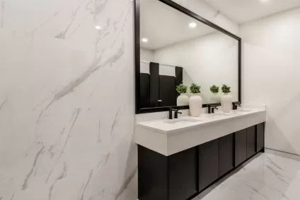 Calacatta Gold Bathroom